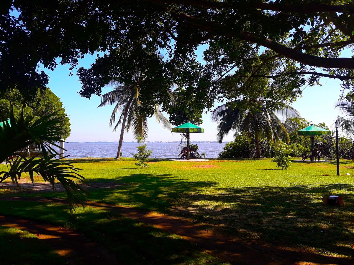 Nico Lagoon Hotel Negombo Exteriör bild