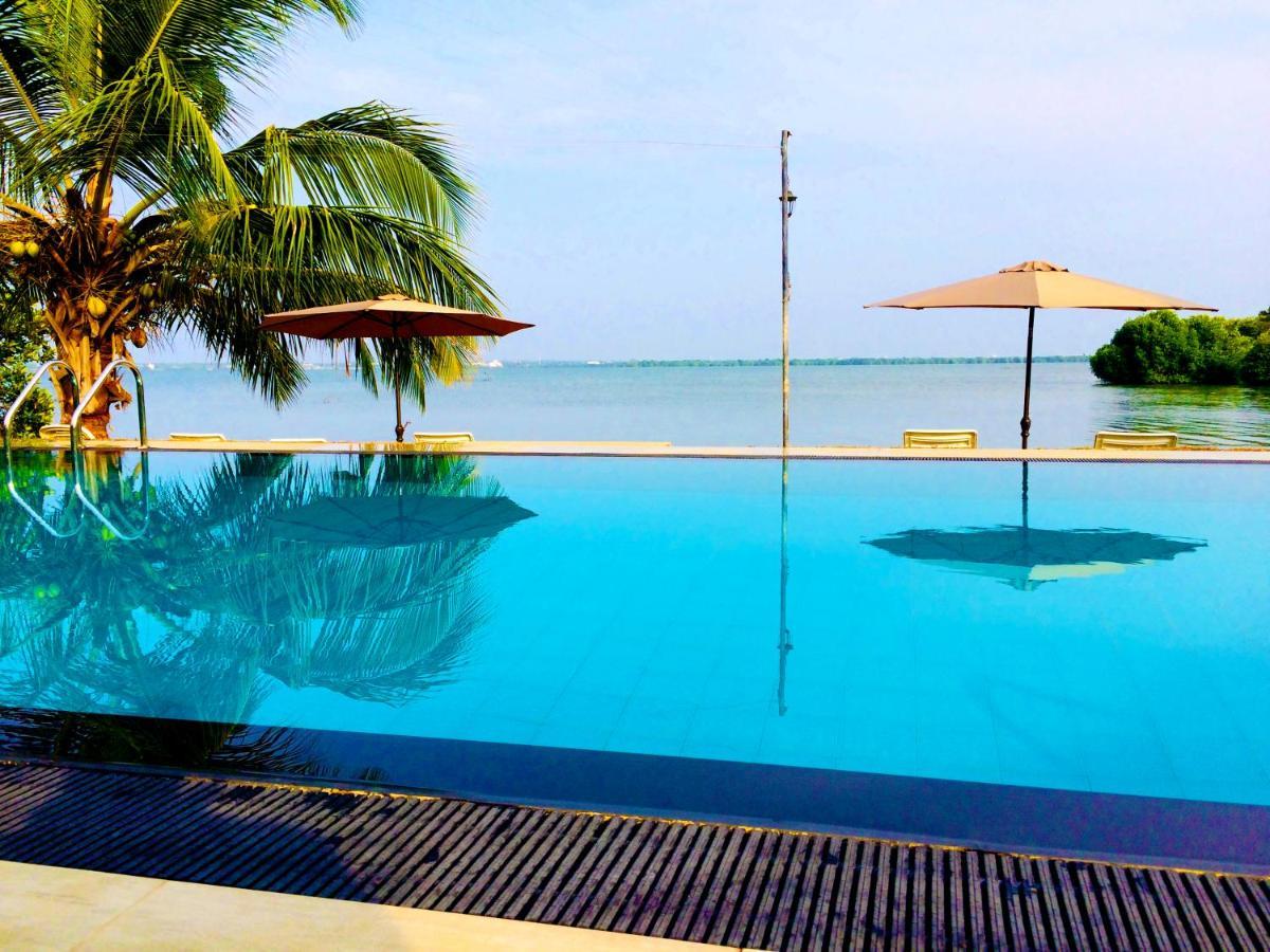 Nico Lagoon Hotel Negombo Exteriör bild